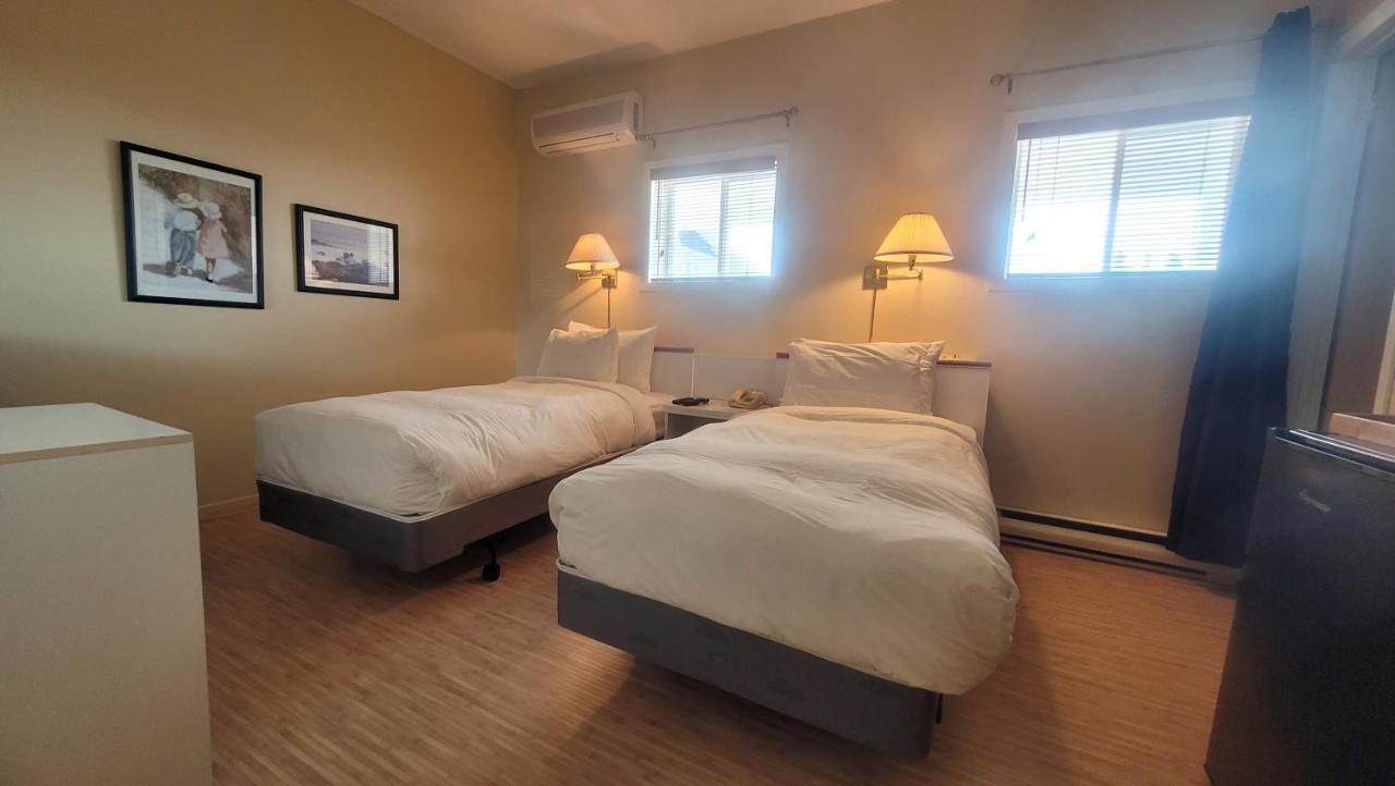 Hotel Aquamer Carleton-sur-Mer Ngoại thất bức ảnh